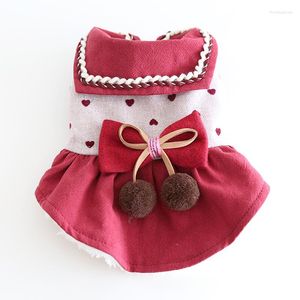 Vêtements pour chiens Vêtements pour animaux de compagnie Année Coeur d'amour Robe rouge pour chiens Vêtements Chat Petit Mignon Hiver Chaud Velours Fille Yorkshire Accessoires