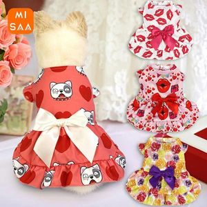 Vêtements pour chiens jupe romantique confortable tissu charmant