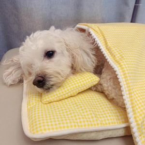 Vêtements de chien trois pièces chaudes couettes pour animaux de compagnie coussin de lit d'automne et d'hiver coton plaid chat dormir maison de lit confortable