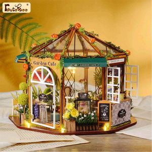 Accessoires de maison de poupée Cutebee bricolage Kit de maison de poupée jardin café meubles miniatures en bois avec jouets LED pour enfants cadeau de noël 230922