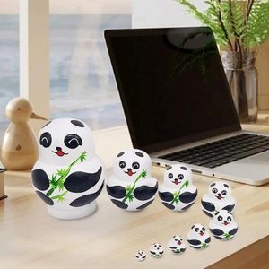 Poupées 10 pièces mignon en bois Panda peinture poupées gigognes Babushka poupée russe Matryoshka cadeau peinture jouets décoration de la maison cadeaux pour enfants 231024