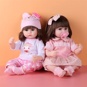 Muñecas 42 CM Baby Reborn Doll 17 pulgadas Realista realista nacido Bebés Muñeca de juguete para niñas Niño Ojos azules Reborn Regalo de cumpleaños 220826