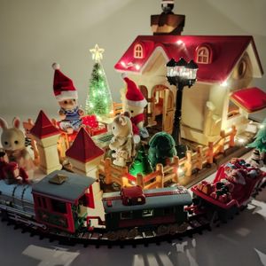 Poupées de noël pour enfants, jouets pour famille forestière, maison de poupée miniature, Train musical, paysage de neige, accessoires de meubles, 230922