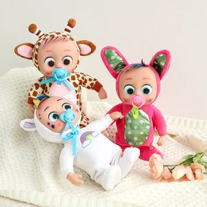 Muñecas Hibobi Simulación bebé llorando muñeca música niños pequeños y niñas vinilo eléctrico unicornio juguete blanco rojo rosa jirafa 231207