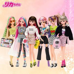 Dolls Tomy Licca Doll Liccachan Latte Retro Retro Aoharu Blazer Peeps Sweets Neon Butterfly Cosmetics Amante de juguetes Regalos 230811