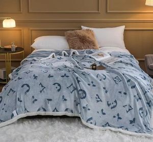 Couverture polaire Double face en velours et corail, couverture de canapé en flanelle, simple, Double, pour dortoir, vente en gros