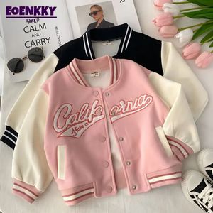 Abrigo de abajo Boy Girl Chaqueta de béisbol Primavera Otoño Ropa para niños coreanos Chaquetas deportivas Top Baby Letter Bordado Tendencia Manga larga 231130