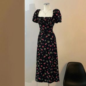 Vestido nuevo francés con cuello de corazón de melocotón, vestido con estampado de flores, vestido ajustado Aline de manga corta y longitud media para mujer