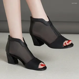 Chaussures habillées 2024 Haute qualité pour femmes Peep Toe Sandals Boots Summer Mesh Meshys Sexy Heels Back Zip Zapatos