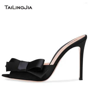 Chaussures habillées noir Satin Peep Toe Mules à talons hauts avec arc côté 2024 Femmes Elegant Sandals Talons Ladies Summer grande taille