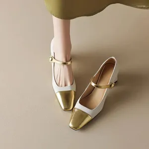 Zapatos de vestir Gold Mary Jane Ladies Calzado de verano Tacones altos en tacón cuadrado Estilo japonés Lolita Bombas góticas para mujeres 2024 Casual