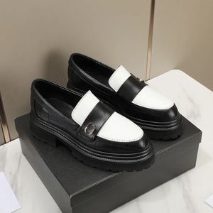 Chaussures habillées Locage pour dames Designer Luxury 23a Classic Diamond Check Cétique de haute qualité Platform supérieure Muller Shoe