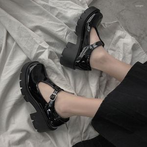 Zapatos de vestir Plataforma de primavera Mujeres Estilo japonés Mary Jane Lolita Negro Vintage Tacones altos gruesos Hebilla Correa Bombas Estudiantes