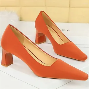 Chaussures habillées femmes 6cm talons hauts pompes dame satin silk block de mode bas mariage naufréat powalk green orange rouge bal