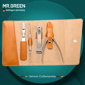Vestidos Mr.Green Portable Manicure Set Kit de pedicura de acero inoxidable Clippers de uñas Filas Cejas de cejas Terrestre de limpieza Caso de preparación