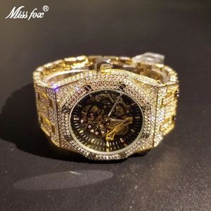 Drop Luxury Diamond Watch for Men 18K Gold Ice Out Montres automatiques Hiphop Bling Skeleton Mécanique Squelette Horloge 240429