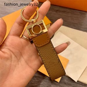 Dropship Classic Yellow / Brown PU Leather Key Ring Chain Accessories Fashion Keychain Keychains Buckle for Men Women with Retail Box YSK07