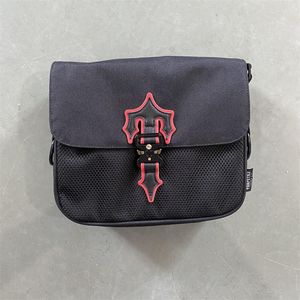 Bolsas de lona Trapstar Messenger Bag Men 2.0 Black Red London Women High Street Fashion Wallet Perfect Top Quality
