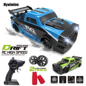 Coche eléctrico RC Control remoto RC 1 16 4WD 2 4G Drift Racing Bulit en dos baterías Luz LED Vehículos de alta velocidad Modelos Juguetes para niños 231013