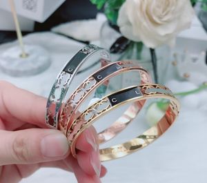 Elegantes pulseras de alfabeto de diseñador de 3 estilos, brazaletes de letras para hombres y mujeres de primera calidad, joyería de lujo de moda para regalos de aniversario ZG1418