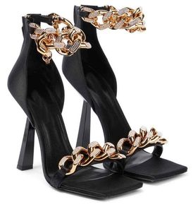 Diseño elegante Medusi Sandalias Zapatos de la cadena dorada de mujeres Vestido de boda de la mujer Tobillo Tallas altas Bombas de dama de estrasas de flores EU35-43SHOE Caja