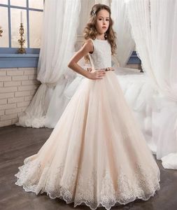 Élégant Flower Girls Dress Kids Long Maxi Lace Tulle Robe arrière pour la fête Mariage Girls Formes Vestidos288H7025870