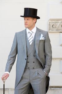 Élégant Gris Clair Tailcoat Groom Tuxedos Matin Style Hommes De Mariage Porter De Haute Qualité Hommes Formelle Costume De Fête De Bal (Veste + Pantalon + Cravate + Gilet) 1009