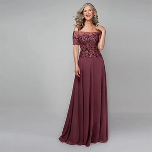 Elegante vestido largo de gasa para madre de la novia, manga corta, apliques de encaje con hombros descubiertos, vestido de invitados de boda, vestido de fiesta formal burdeos para mujer 2024