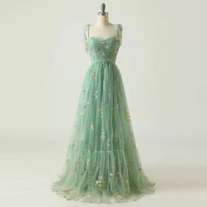 Robe de soirée élégante robes de bal vert menthe bretelles réglables brillant amour Tulle longueur de thé robe de remise de diplôme de fête de mariage 240201