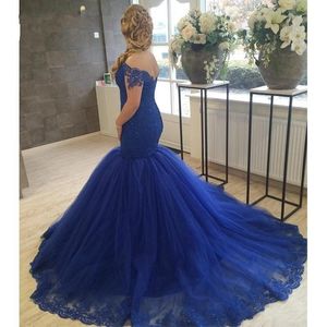 Élégant Robes de soirée de sirène en perle bleu royal sur les robes de fête de balayage en dentelle de lace