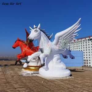 Elegante hombre de caballo volador inflable blanco gigante al aire libre