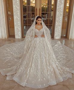 Robes de mariée sirène blanches élégantes et voile à manches longues, robe fourreau en perles et taches, robes de mariée avec train, nouveau design 2021