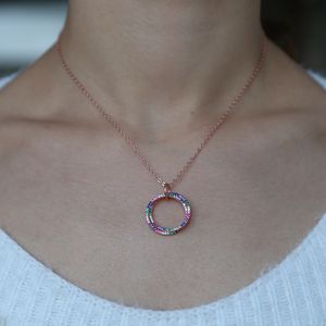 Elegence simple círculo flotante colgante collar micro pavé Arco Iris colorido cz cadena de color oro rosa para mujeres femme regalos de amor