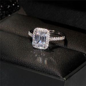 Emerald Cut 2ct Lab Diamond Promise Rings Rings 925 Sterling Silver Engagement Band Band Bando para mujeres Joyería de fiesta de novia298h