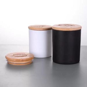 Bouteilles d'emballage en verre vides avec couvercle en bambou pour crème de cire de bougie givrée noir mat clair 150g étiquette personnalisée autocollant vases de bougie