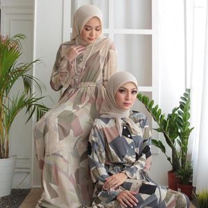 Ropa étnica 2023 Vestidos de verano para mujer Moda Chica joven Plisada Abaya Vestido largo de noche Musulmán Árabe Boda marroquí