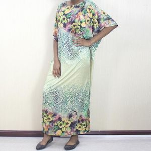 Vêtements ethniques Bohème Fashion musulmane Robes africaines de haute qualité pour femmes Colorful Floral Print Batwing Sleeve plus taille