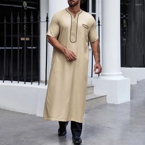 Vêtements ethniques Robe de style musulman satiné arabe sans genre brodé, lâche respirant du Moyen-Orient, à manches courtes islamiques unisexes