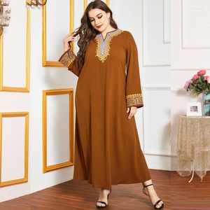 Vêtements ethniques vêtements musulmans pour femmes Style Simple broderie florale à manches longues Robes marron lâche élégant Vintage Abaya robes Plus