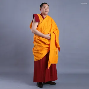 Vêtements ethniques Costume du bouddhisme tibétain Lamaïsme Moine Vêtements Tantric Héritanc Lama Cloak Polyester Cotton 2024