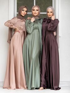 Ropa étnica Vestidos Mujeres musulmanas Dubai Abaya Hijab Satén Vestido largo Islam Ramadan Robe Femme Kaftan Ocasión formal Noche Maxi