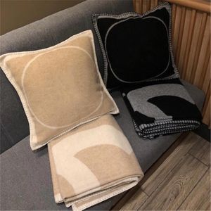 Designer de luxe C Lettre Merino Wool Cashmere Cound Cushion Cover pour Sofa Living Room