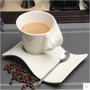 Européen White Porcelain Coffee Cup Ceramic Espresso Mug petit déjeuner Milk Milk Dessert Couple Thé Tasse Céde Cadeau Home Decor Accessoires