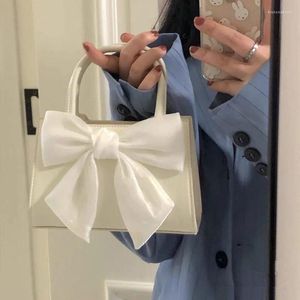 Sacs de soirée Dames Blanc Satin Bow Fée Fourre-tout Sac à bandoulière Femme Mode Poignée Sacs à main pour femmes École Casual Sweet Bandoulière Sac à main