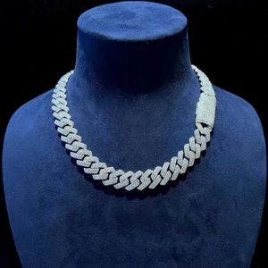 Colliers pendentif exclusivement fabriqués Hip Hop diamant chaîne cubaine 14 mm 20 mm incrustation de moissanite base en argent sterling 925 accepter Customiz2369