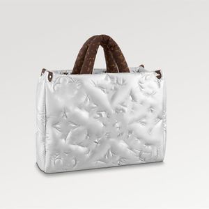 Explosion Sacs femme Pillow On heGo GM fourre-tout sport-chic M21053 sac à main silvery room saison d'hiver se démarquer conçu motifs en nylon poignées sac en toile Argent PU