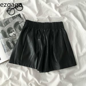 Ezgaga Biker Shorts Femmes Automne Nouveau Noir Taille Haute En Cuir PU Style Punk Élastique Lâche Large Jambe Mode Shorts Streetwear 210430