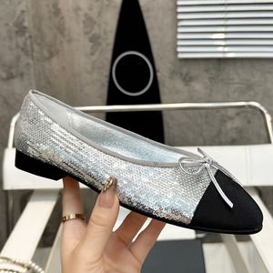 Mocasines para mujer Slinbacks Zapatos de vestir Diseñador de tul brillante Tacones gruesos Zapato de ballet Mocasines Alpargatas Señoras Resbalón en mulas Plata Oro Zapato de playa al aire libre