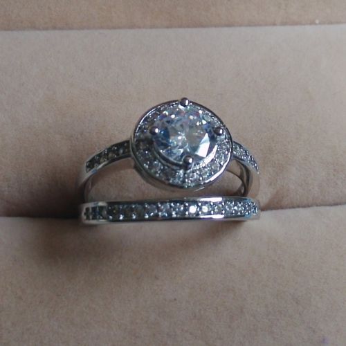 Elegant 6-10 Band Round Cut Topaz Wedding Ring Set in 10k White Gold Fill