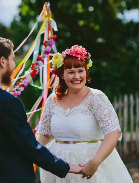 Bohemian Country Plus Size Vintage Tea Length Wedding Dresses 2017 Scoop Half Sleeves Gold Sash Lace Short Bridal Gowns Custom Made EN11171